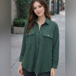 In Loom Boutique Brand teal cozy button Up oversized fits like a large NWT